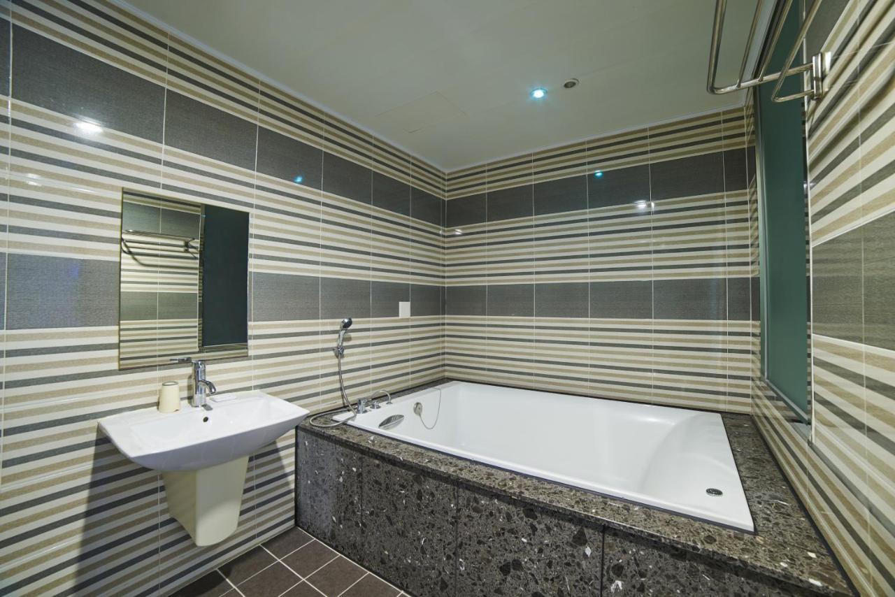 Busan Premium V Hotel Kültér fotó